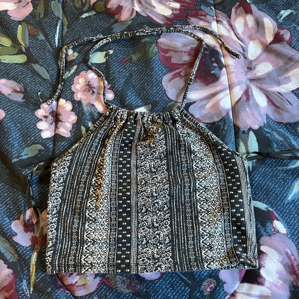 Forever 21 small crop top